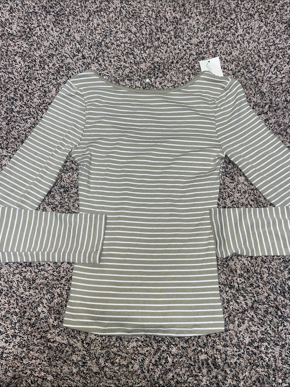 Universal Thread Olive and White Striped Long Sleeve Scoop Back Top Size S NWT
